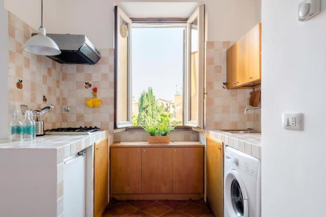 Giulia Apartment In Trastevere Rom Exteriör bild