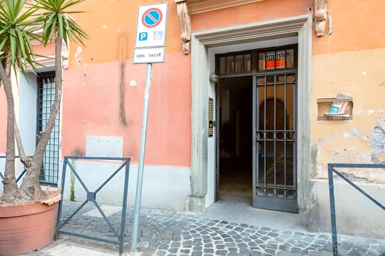 Giulia Apartment In Trastevere Rom Exteriör bild